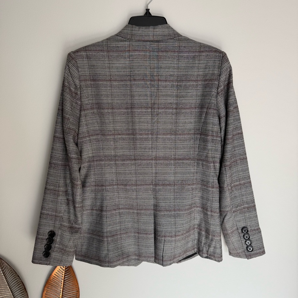 Evereve Plaid One Button Blazer - Picture 6 of 8